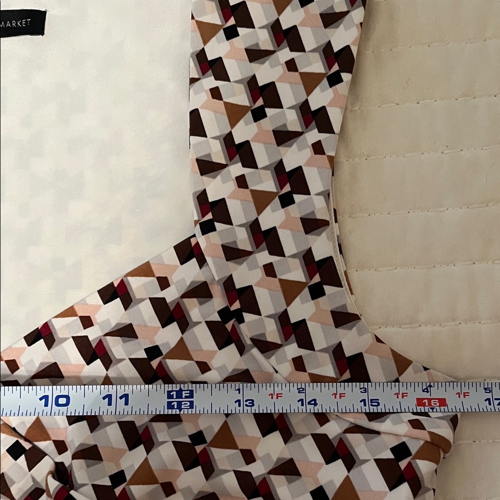 White House Black Market Multicolor Geometric Diamond Neck Top Ladies Size M - Picture 13 of 16
